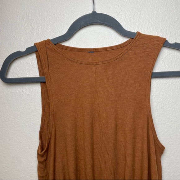 Vuori Womens Tank Top Cove High Neck - Picture 4 of 5